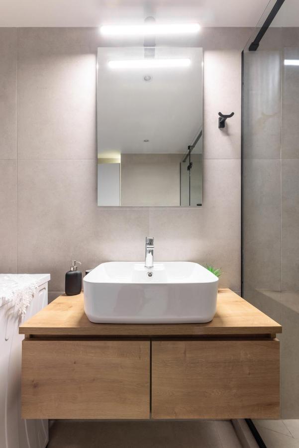 Skg Urban Boutique Apartment Tesalonika Bagian luar foto