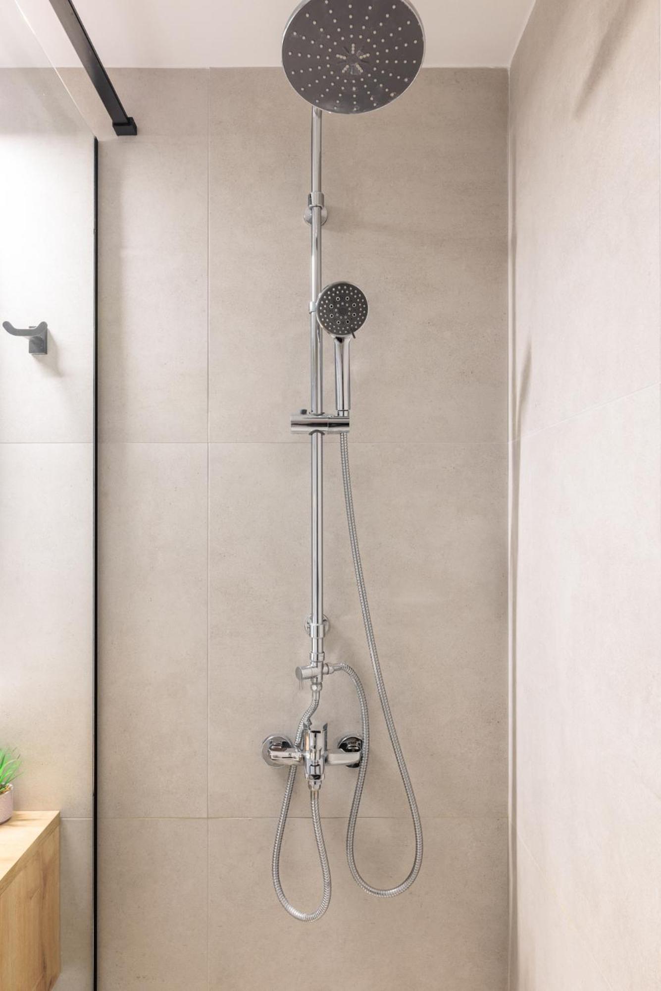 Skg Urban Boutique Apartment Tesalonika Bagian luar foto